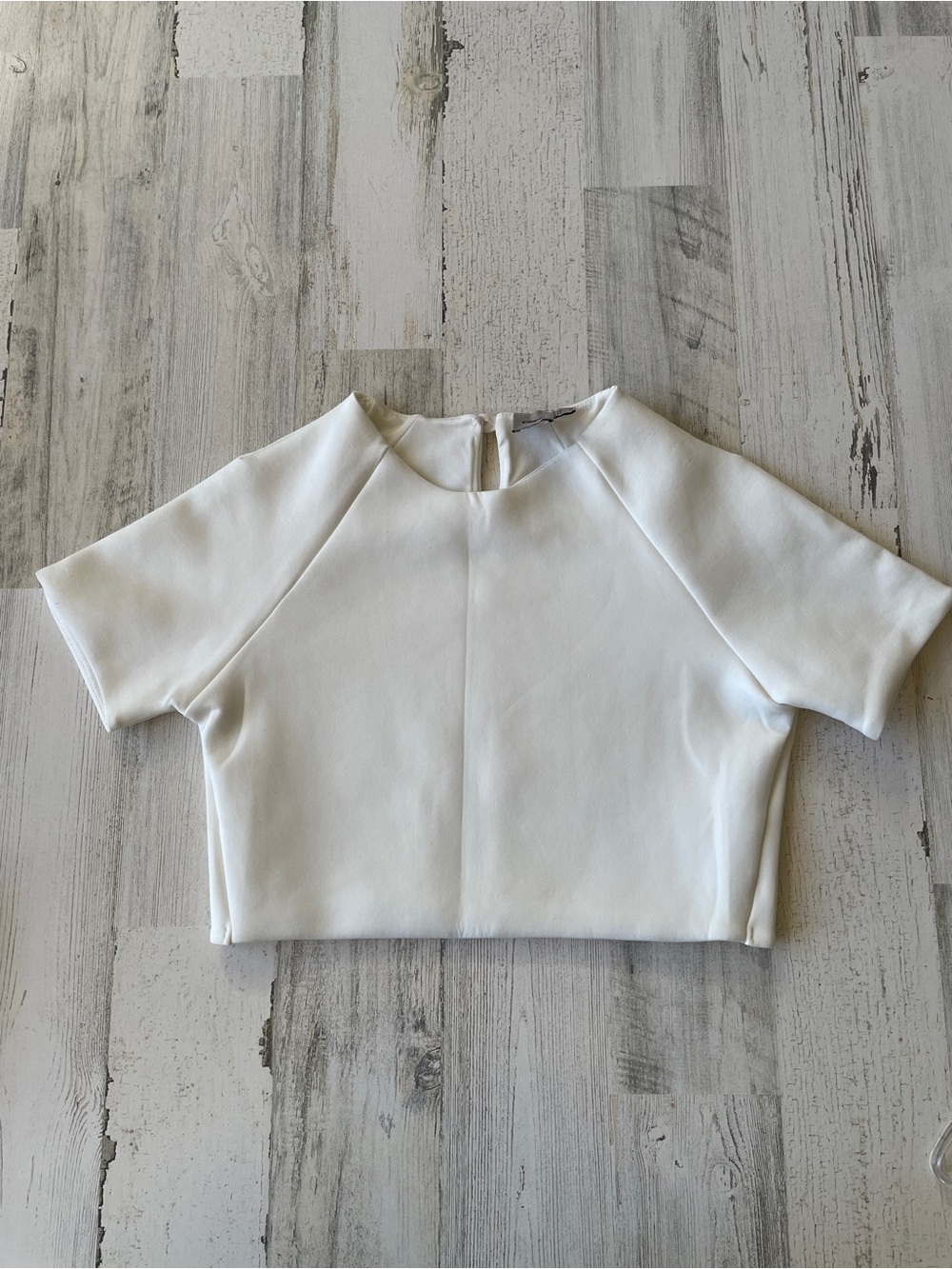 ASOS White Cropped Short Sleeve Top SZ 6 Thick Fabric